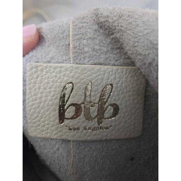 BTB Los Angeles White Suede Leather Crossbody PURSE Y2K Small - Picture 5 of 11